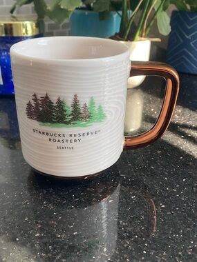 Starbucks Reserve Roastery Seattle 12oz Mug 2023